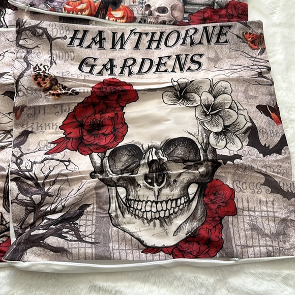 Set of 4 Halloween lighted pillow covers - Picture 2 of 11